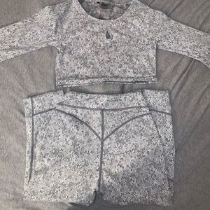 Gymshark fleur texture leggings and top set